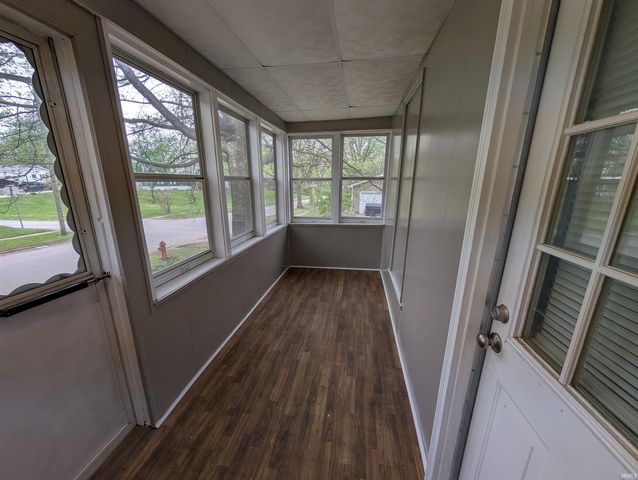 322 W 8th Street, Bicknell, IN 47512
