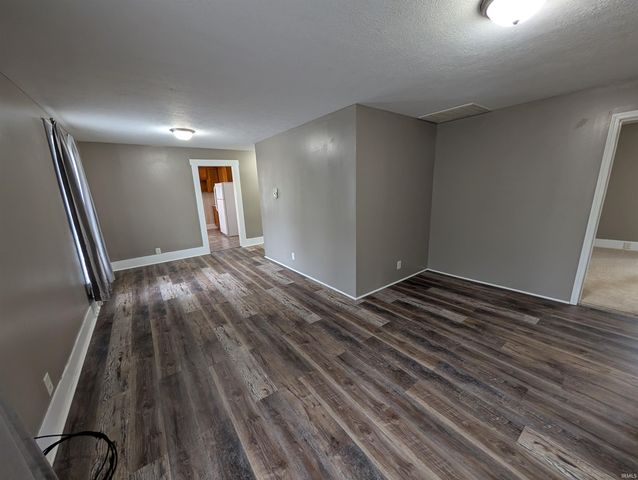 322 W 8th Street, Bicknell, IN 47512