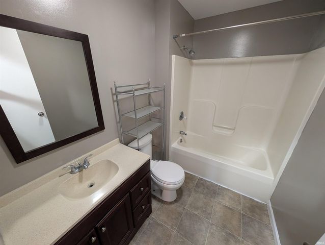 322 W 8th Street, Bicknell, IN 47512