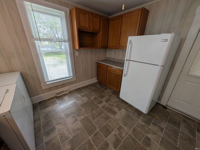 322 W 8th Street, Bicknell, IN 47512