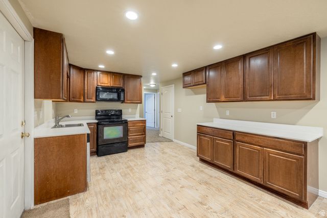 956 W BURRO WAY, Saratoga Springs, UT 84045