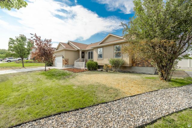 956 W BURRO WAY, Saratoga Springs, UT 84045