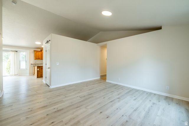 956 W BURRO WAY, Saratoga Springs, UT 84045