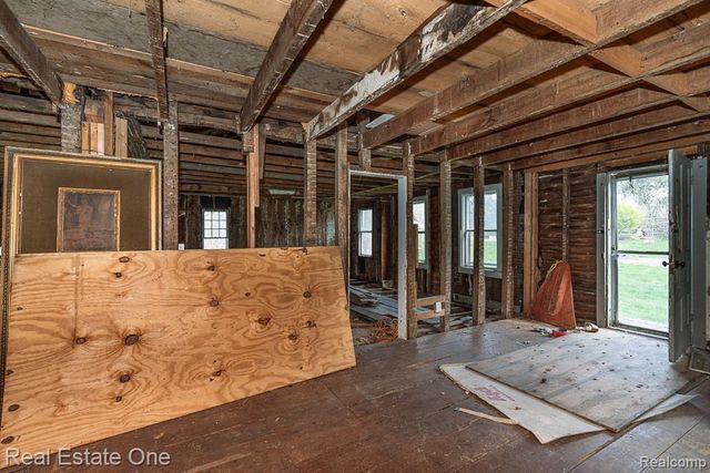 947 E Tienken Road, Rochester Hills, MI 48306