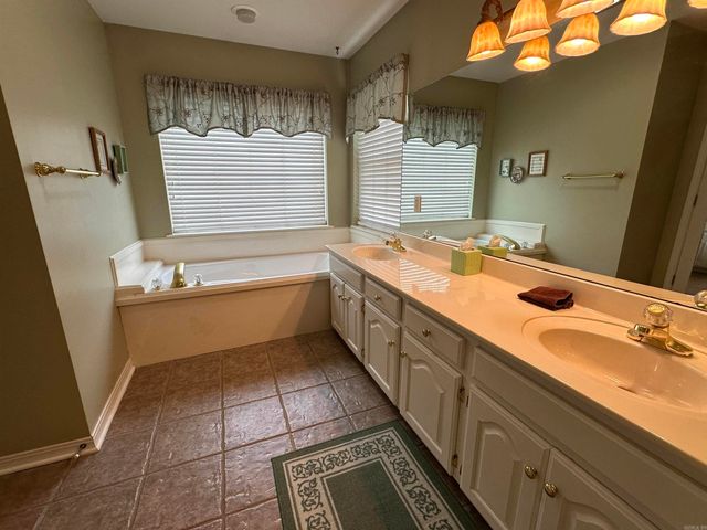 1611 Roe's Ridge, Heber Springs, AR 72543