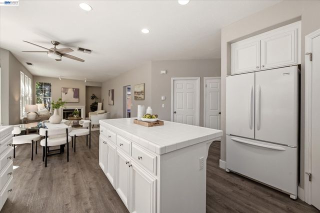 2057 Calle Ricardo, Pleasanton, CA 94566