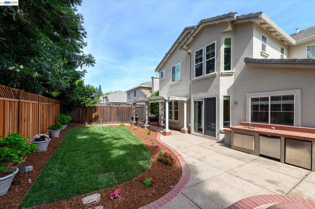 2057 Calle Ricardo, Pleasanton, CA 94566
