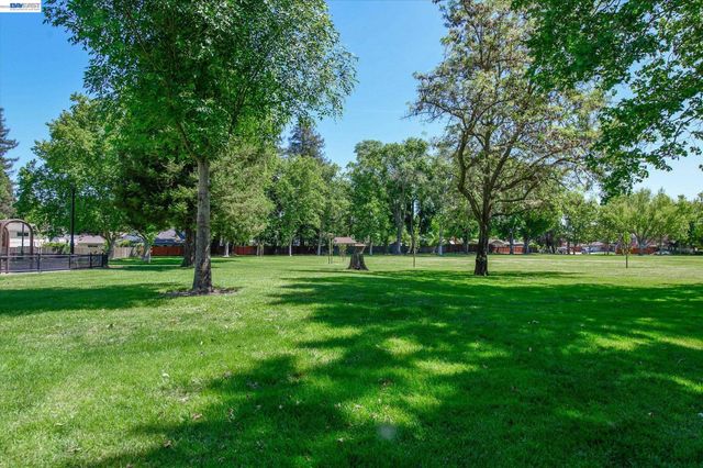 2057 Calle Ricardo, Pleasanton, CA 94566