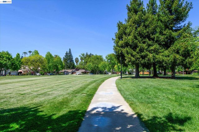 2057 Calle Ricardo, Pleasanton, CA 94566