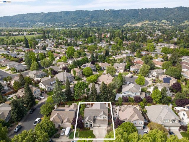 2057 Calle Ricardo, Pleasanton, CA 94566