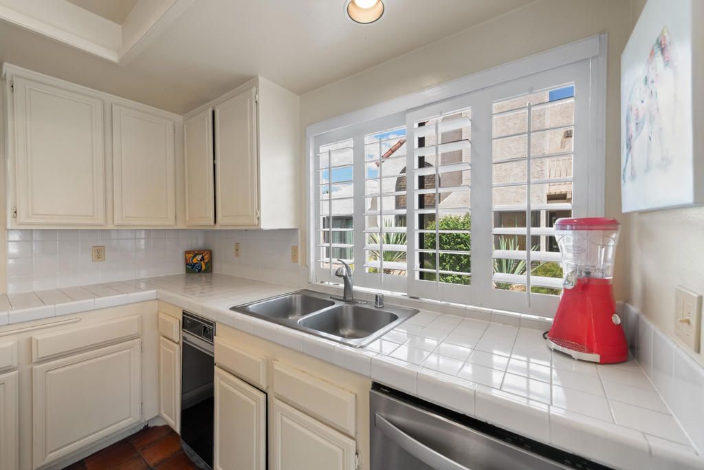 Image 15 of property listing at 73280 Shadow Mountain Drive D, Palm Desert, CA 92260