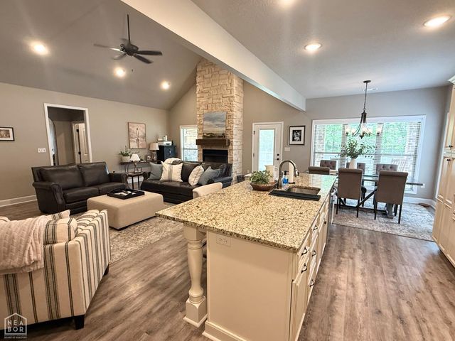 4341 Cypress Pointe Lane, Jonesboro, AR 72405