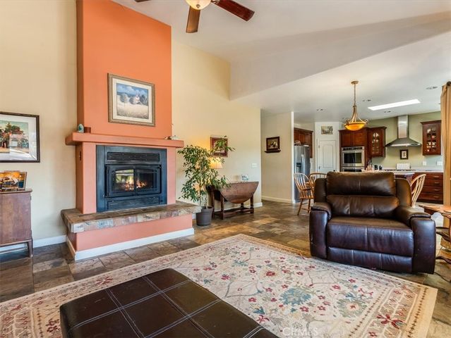1575 Parkhill Road, Santa Margarita, CA 93453