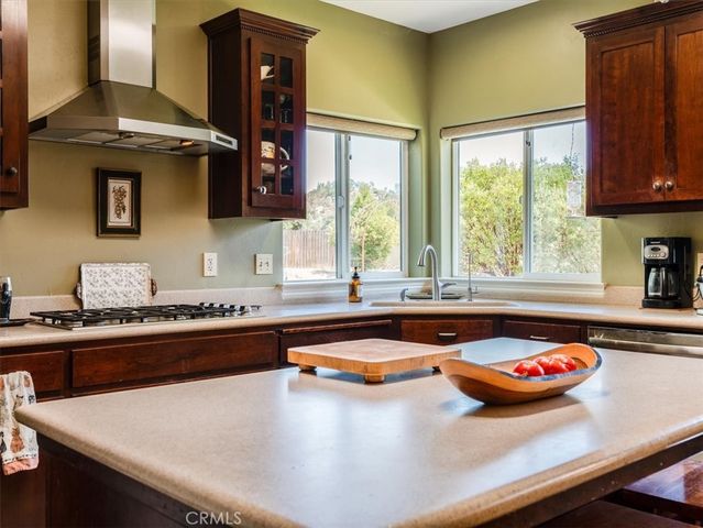 1575 Parkhill Road, Santa Margarita, CA 93453