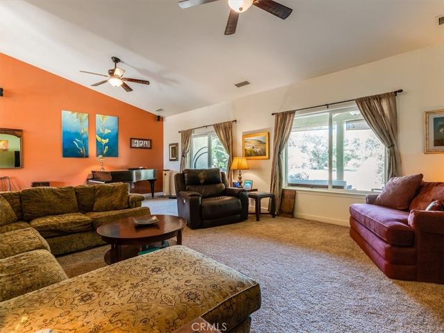 1575 Parkhill Road, Santa Margarita, CA 93453