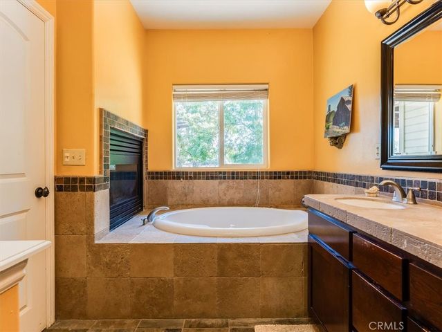 1575 Parkhill Road, Santa Margarita, CA 93453