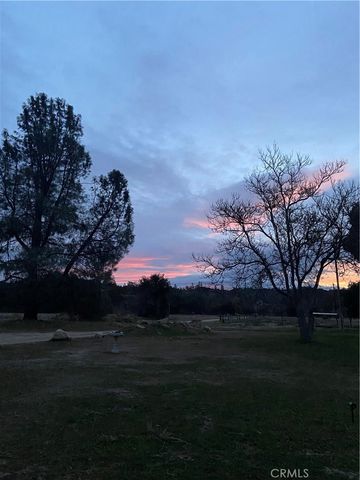 1575 Parkhill Road, Santa Margarita, CA 93453