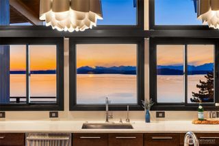 3831 58th Avenue SW, Seattle, WA 98116