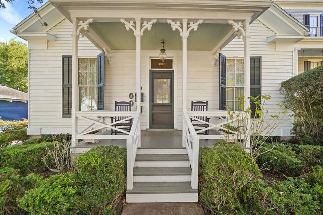 1107 Church Street, Galveston, TX 77550