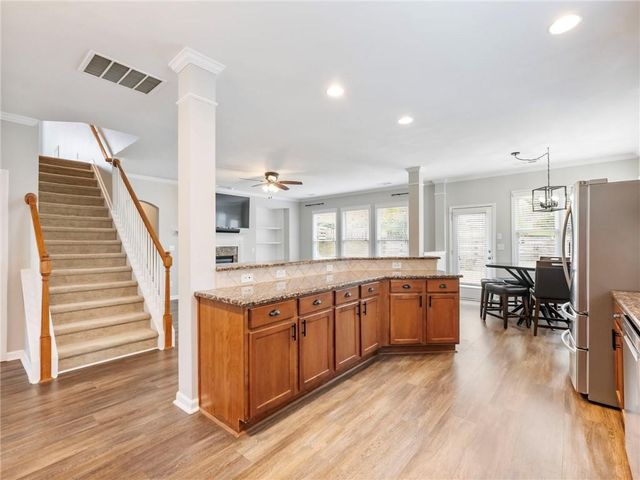 7529 Brookstone Circle, Flowery Branch, GA 30542