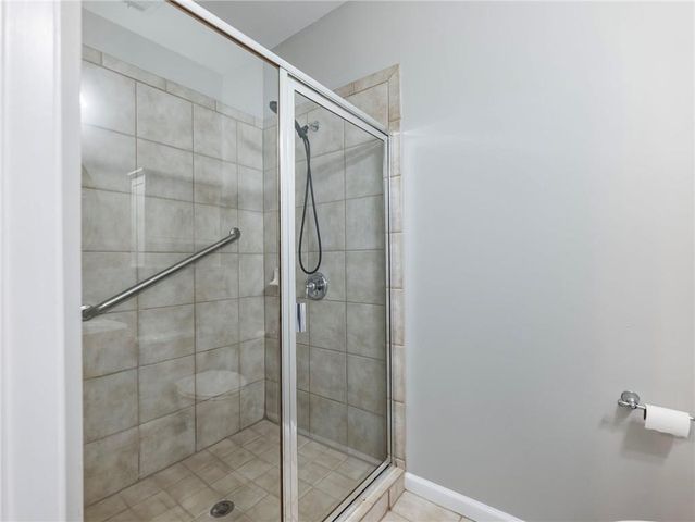 7529 Brookstone Circle, Flowery Branch, GA 30542