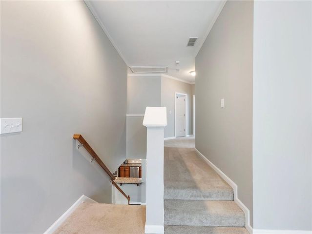 7529 Brookstone Circle, Flowery Branch, GA 30542