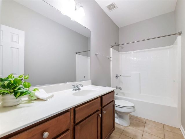 7529 Brookstone Circle, Flowery Branch, GA 30542