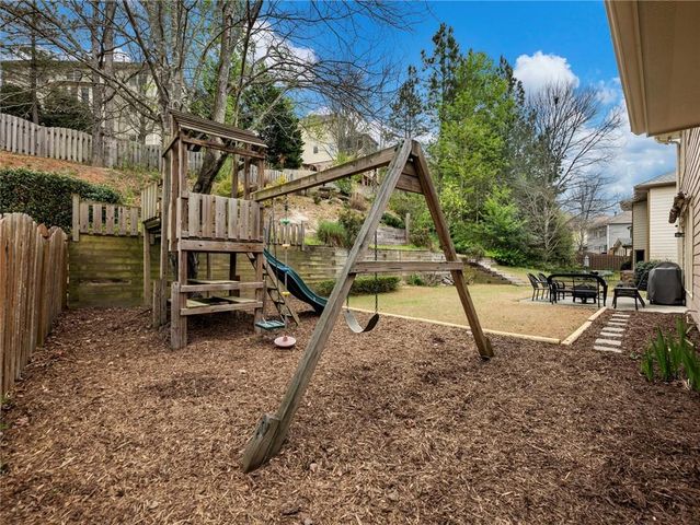 7529 Brookstone Circle, Flowery Branch, GA 30542