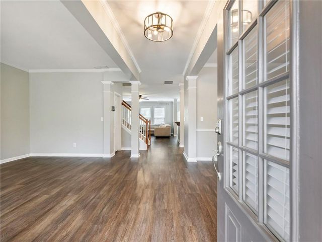 7529 Brookstone Circle, Flowery Branch, GA 30542