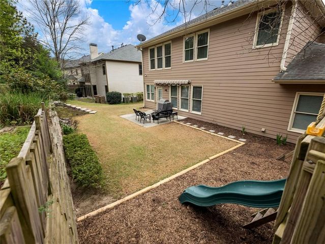 7529 Brookstone Circle, Flowery Branch, GA 30542