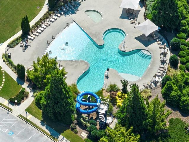 7529 Brookstone Circle, Flowery Branch, GA 30542