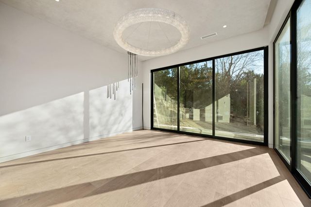 716 Laurel Valley RD, West Lake Hills, TX 78746
