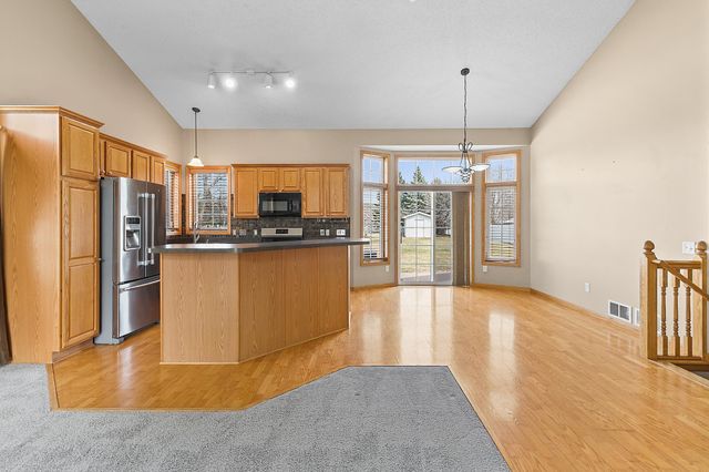 7297 Whitehall Road, Shakopee, MN 55379