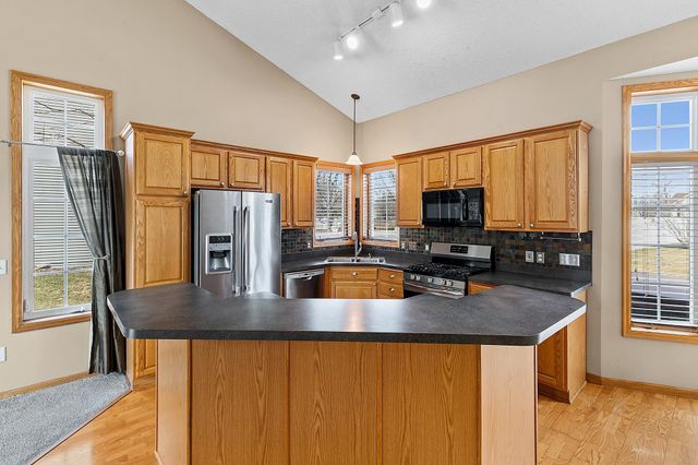 7297 Whitehall Road, Shakopee, MN 55379