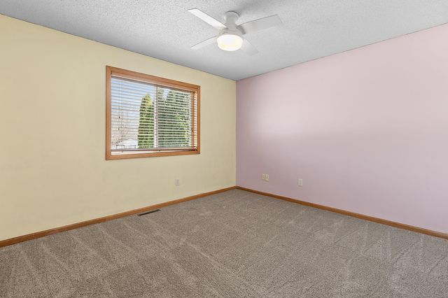 7297 Whitehall Road, Shakopee, MN 55379