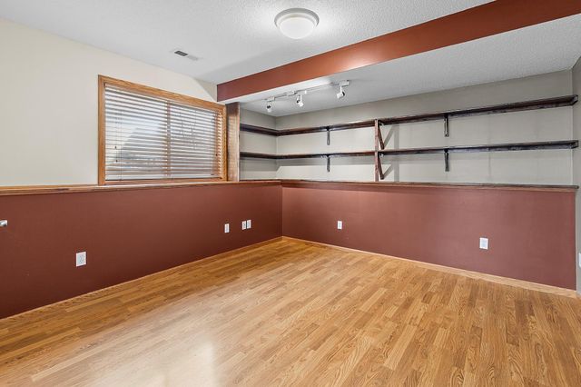 7297 Whitehall Road, Shakopee, MN 55379