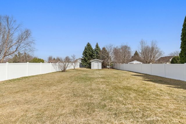 7297 Whitehall Road, Shakopee, MN 55379