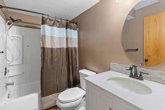 7297 Whitehall Road, Shakopee, MN 55379