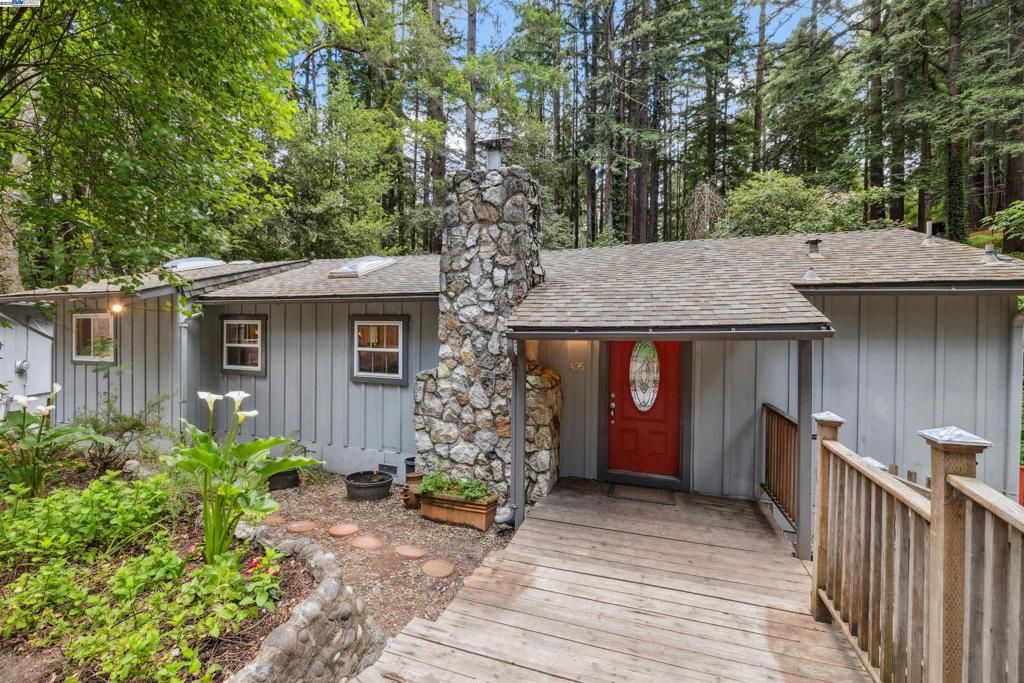 495 Primavera Rd, Boulder Creek, CA 95006