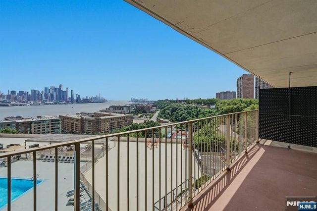 6040 Boulevard E 5D, West New York, NJ 07093
