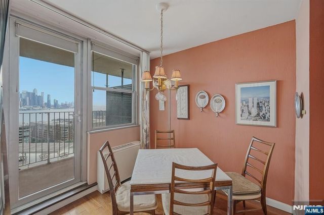 6040 Boulevard E 5D, West New York, NJ 07093