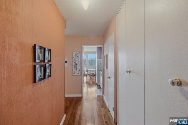 6040 Boulevard E 5D, West New York, NJ 07093