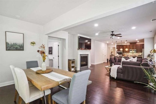 1122 Hibiscus Way SW, Mableton, GA 30126