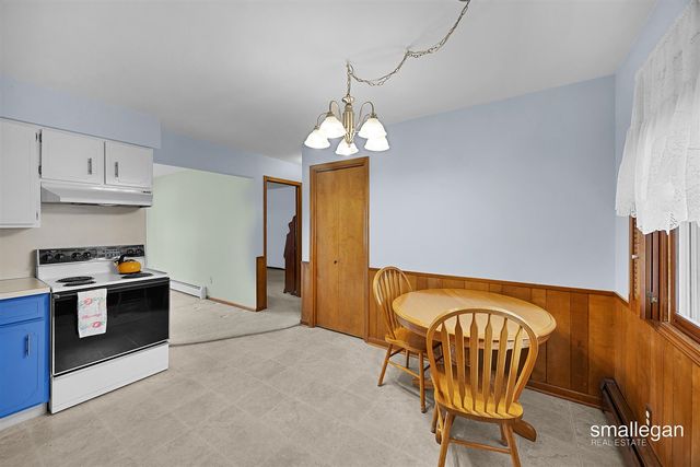 631 Blue Ash Drive, Kentwood, MI 49548