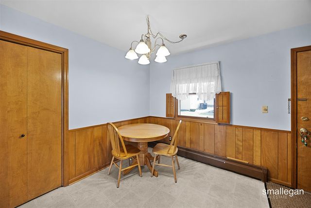 631 Blue Ash Drive, Kentwood, MI 49548