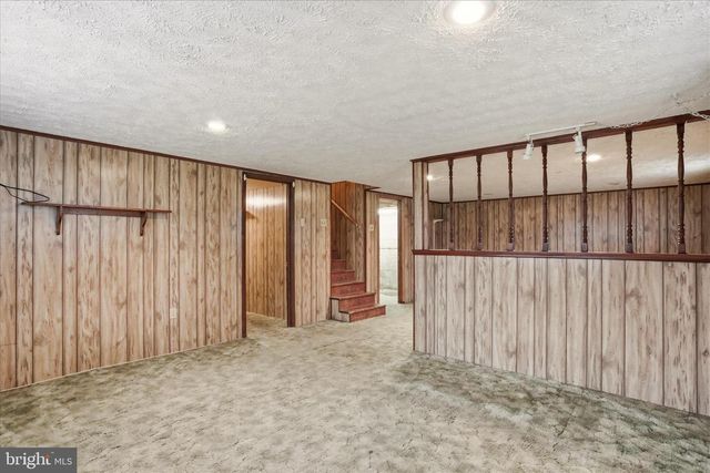 317 DAWN AVE, Woodstock, VA 22664