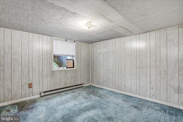 317 DAWN AVE, Woodstock, VA 22664