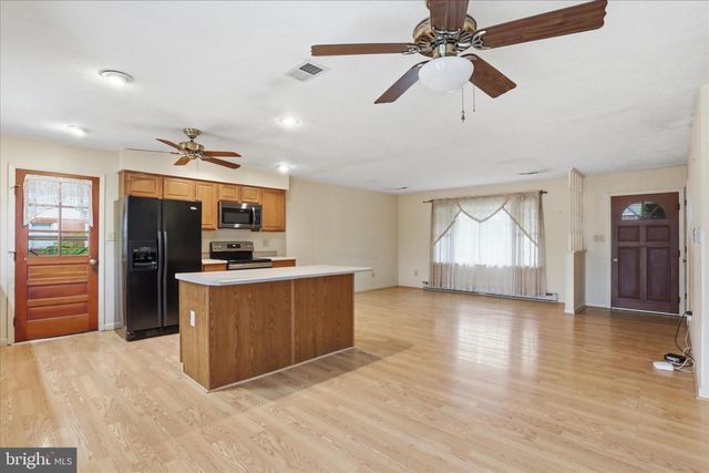 317 DAWN AVE, Woodstock, VA 22664