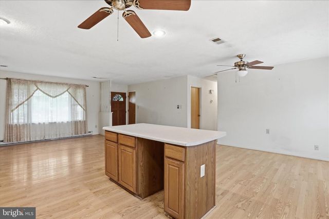 317 DAWN AVE, Woodstock, VA 22664