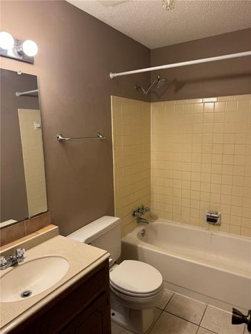 9202 E 64th Terrace, Raytown, MO 64133